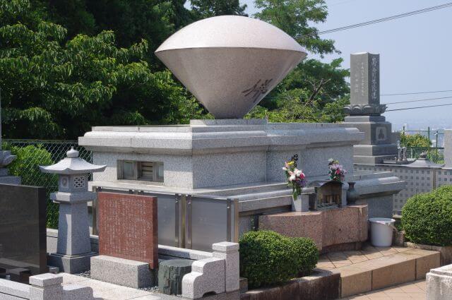 写真（永代供養墓）